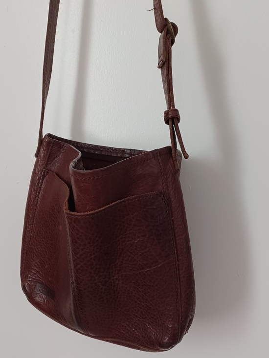 Duluth Trading Co Handbags - Duluth Brown Leather Crossbody Bag